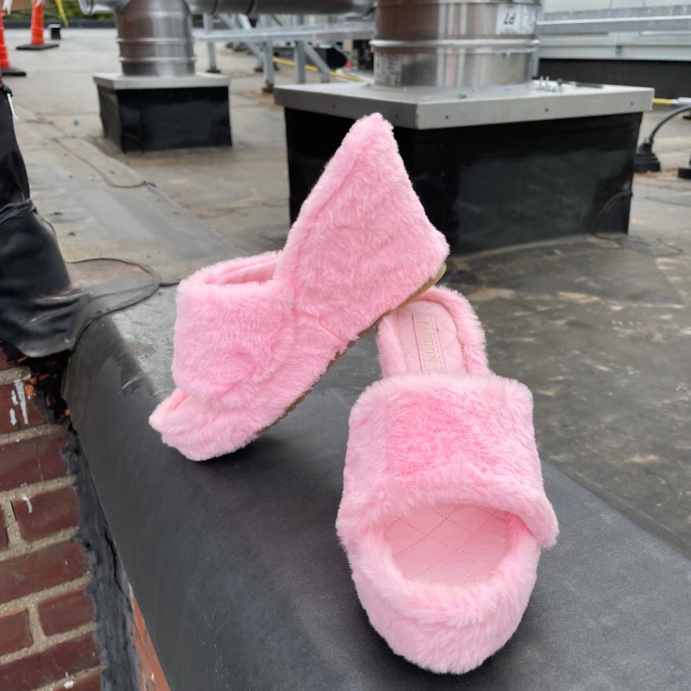 Faux fur slipper